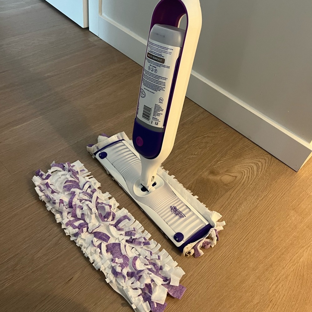 Swiffer - Picture 3 of 6